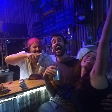 Perezoso Hostel 루레나바케 외부 사진