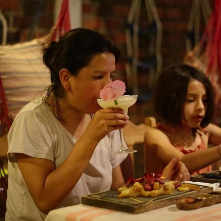 Perezoso Hostel 루레나바케 외부 사진