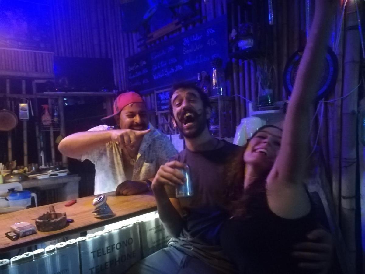Perezoso Hostel 루레나바케 외부 사진