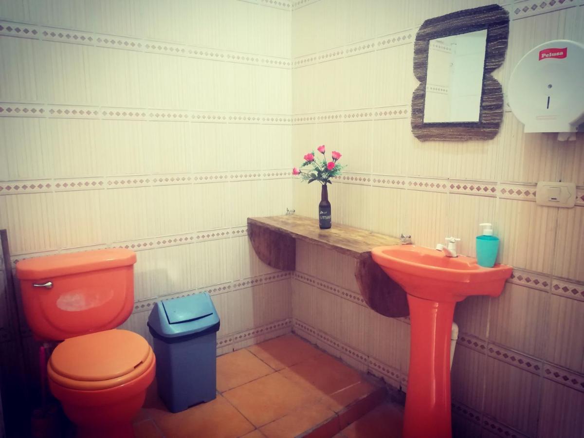 Perezoso Hostel 루레나바케 외부 사진