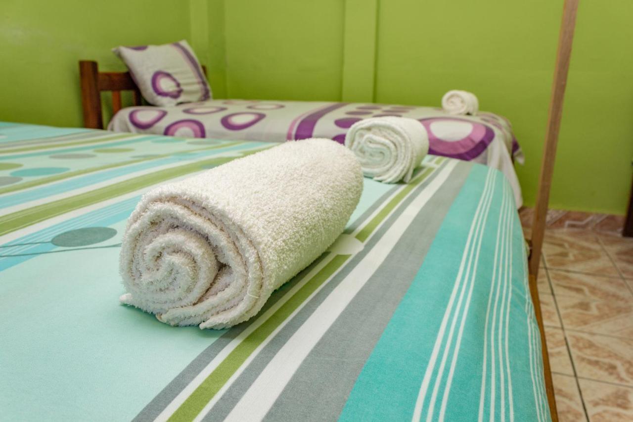Perezoso Hostel 루레나바케 외부 사진