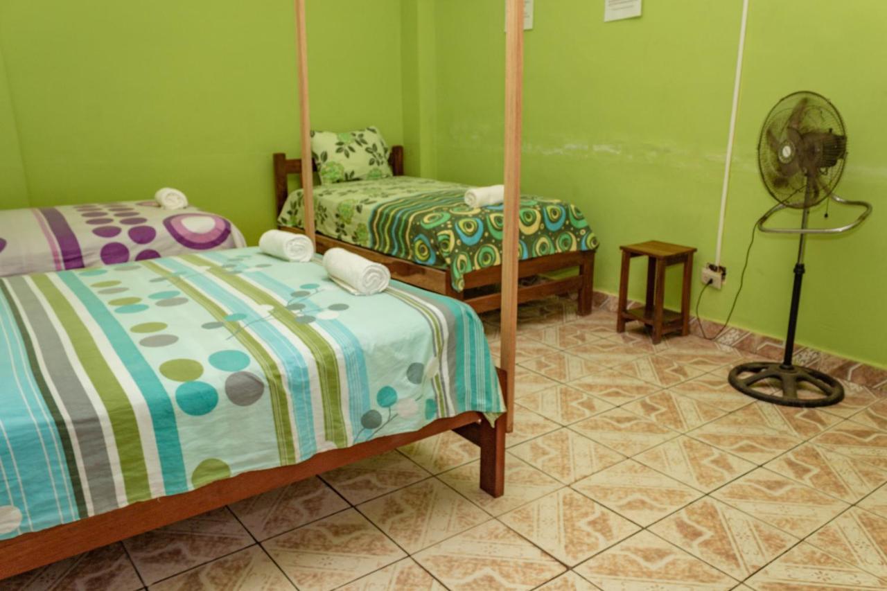 Perezoso Hostel 루레나바케 외부 사진