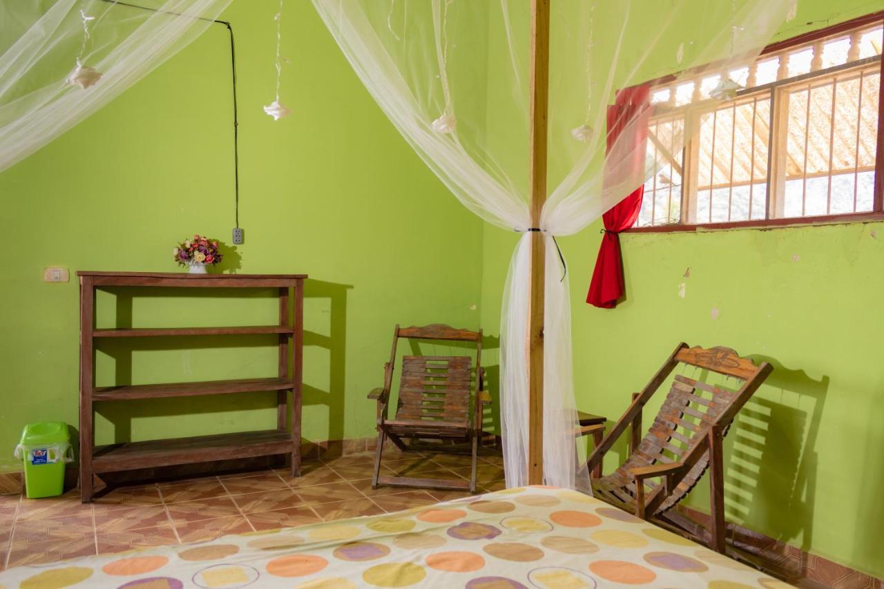 Perezoso Hostel 루레나바케 외부 사진